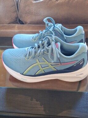 Asics Women's Gel Kayano 30 Size 8.5